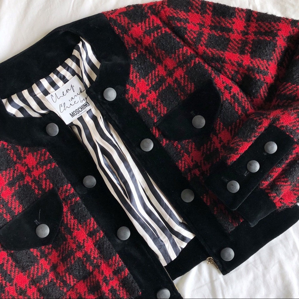 ๐ธ SOLD :: Moschino Cropped Bomber Jacket 10 - Picture 1 of 8